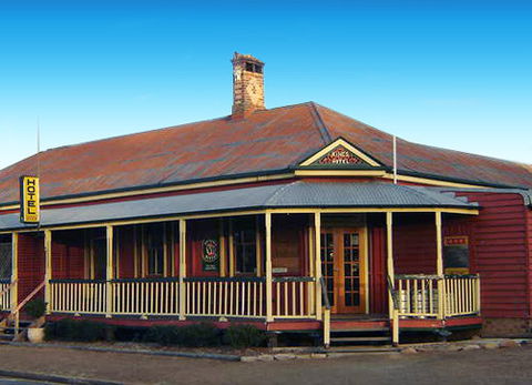 Maidenwell Hotel - Accommodation Batemans Bay 0