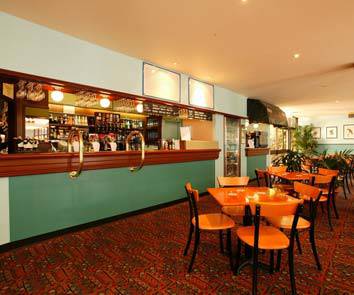 Hotel Gosford - Accommodation Batemans Bay 3