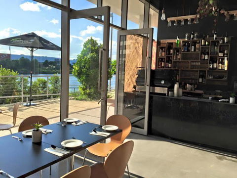 Alfresco Pizzeria & Wine Bar - Accommodation Batemans Bay 3