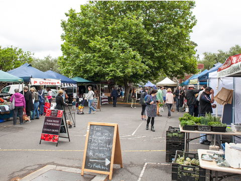 Alphington Farmers' Market - Accommodation Batemans Bay 0