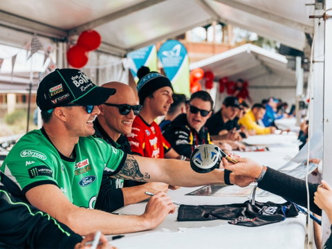 B-Rock Super Wednesday - Driver Signing - Accommodation Batemans Bay 0