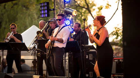 Festivale - Accommodation Batemans Bay 1