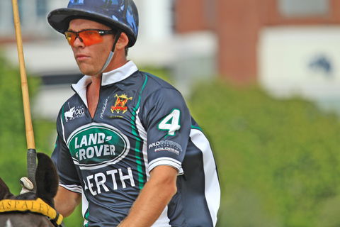 Land Rover Polo In The City - Accommodation Batemans Bay 1