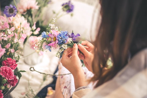 Summer Flower Crown Workshop - Accommodation Batemans Bay 0
