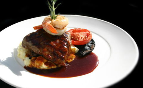 Aquarius Seafood Restaurant - Accommodation Batemans Bay 3