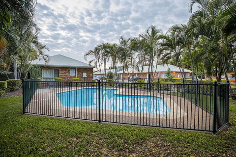 Emerald Maraboon Motor Inn - Accommodation Batemans Bay 4