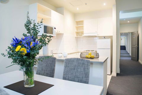 Collins Hotel - Accommodation Batemans Bay 4