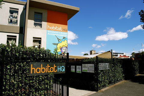 Habitat HQ - Hostel - Accommodation Batemans Bay 1