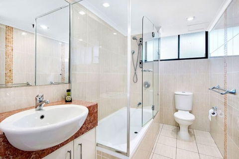 ULTIQA Beach Haven At Broadbeach - Accommodation Batemans Bay 3