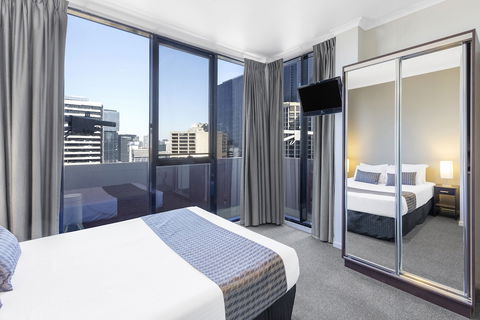 Riverside Apartments Melbourne - Accommodation Batemans Bay 4