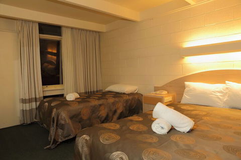 Absolute Lakes Entrance - Accommodation Batemans Bay 6
