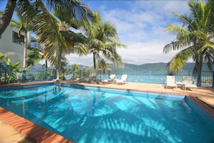 Shute Harbour QLD Accommodation Batemans Bay