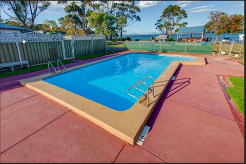 Swansea Beach Chalets - Accommodation Batemans Bay 2