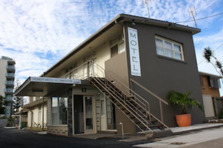 Bilinga QLD Accommodation Batemans Bay