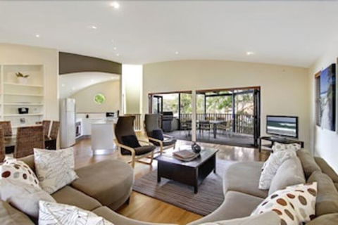 A PERFECT STAY - Beach House At Tallows - Accommodation Batemans Bay 0