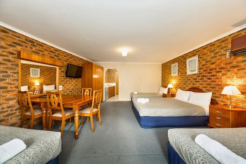 Hume Country Motor Inn - Accommodation Batemans Bay 4
