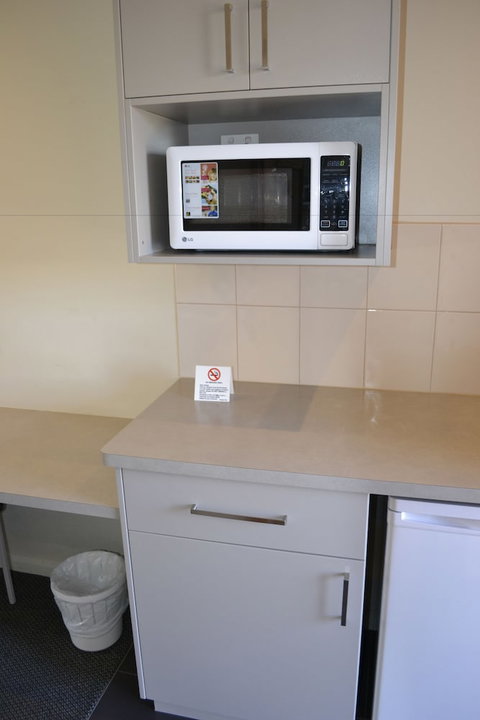 Werribee Motel & Apartments - Accommodation Batemans Bay 5