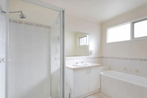 Lamplighter Motel - Accommodation Batemans Bay 6