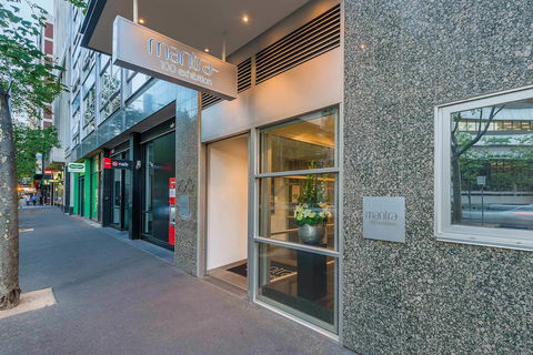 Mantra 100 Exhibition - Accommodation Batemans Bay 0