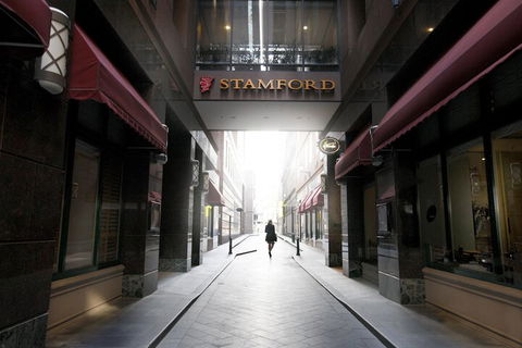 Stamford Plaza Melbourne - Accommodation Batemans Bay 1