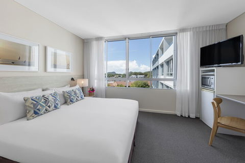 Oaks Nelson Bay Lure Suites - Accommodation Batemans Bay 7