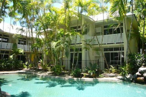 Port Douglas Retreat - Accommodation Batemans Bay 0