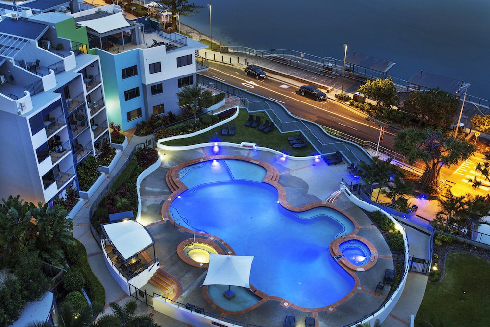 Caloundra QLD Accommodation Batemans Bay