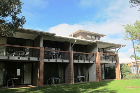 Margarets In Town Apartments - Accommodation Batemans Bay 4