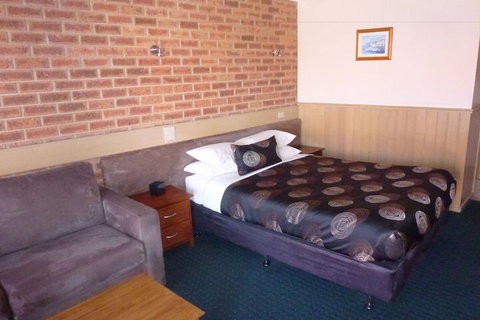 Colonial Motor Inn Bairnsdale - Accommodation Batemans Bay 7
