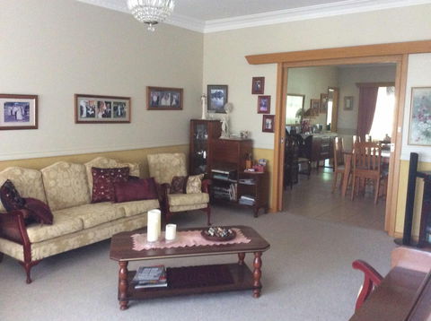 Kadina Bed & Breakfast - Accommodation Batemans Bay 2