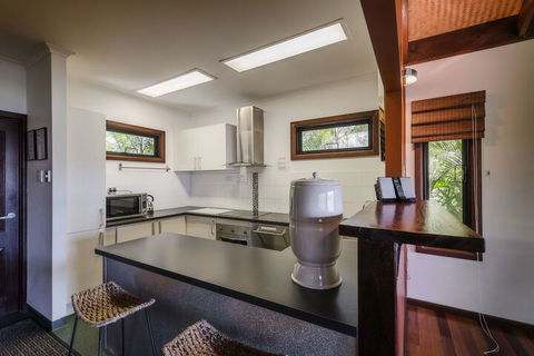 Lombok On Waterfall Retreat - Accommodation Batemans Bay 5