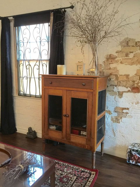 Chiltern Cottage & Indigo Suite - Accommodation Batemans Bay 4