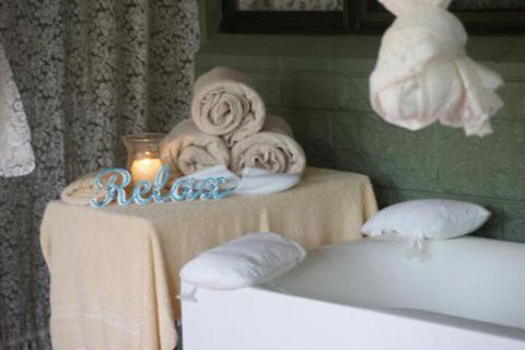 Chilverton Cottages & Restaurant - Accommodation Batemans Bay 2
