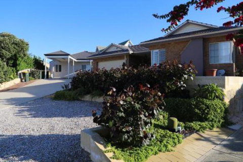 Perth Beachside Holiday House - Accommodation Batemans Bay 6