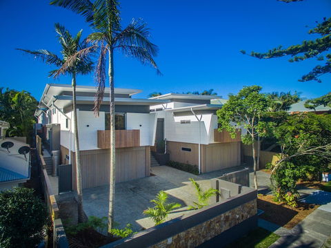 A PERFECT STAY - KoKo's Beach Houses 1 And 2 - Accommodation Batemans Bay 3