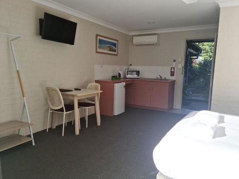 The Park Hotel Motel Byron Bay - Accommodation Batemans Bay 6