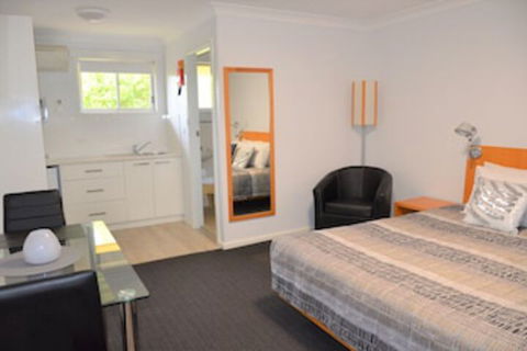 Culburra Beach Motel - Accommodation Batemans Bay 0
