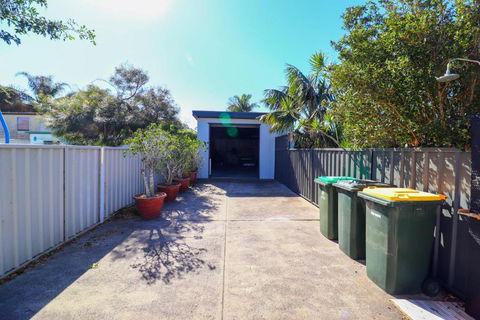 Blacksmiths Sea Breeze - Accommodation Batemans Bay 3