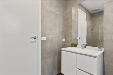 Coastal Vibe Apartments - Accommodation Batemans Bay 5
