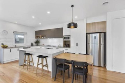 Coastal Vibe Apartments - Accommodation Batemans Bay 7