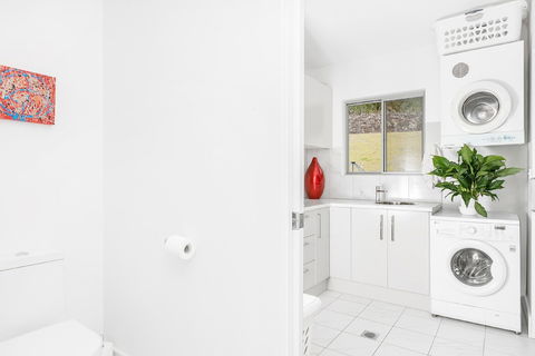 A PERFECT STAY - Jali Burugar - Accommodation Batemans Bay 4