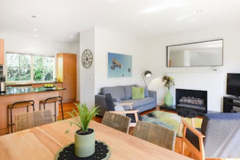 BOUTIQUE STAYS - Brighton Abode - Accommodation Batemans Bay 0