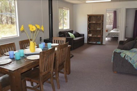 Robinsons Cabin - Accommodation Batemans Bay 2