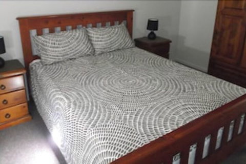 Robinsons Cabin - Accommodation Batemans Bay 3