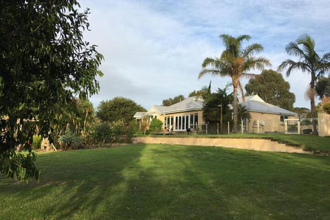 Wonderland Hobby Farm - Accommodation Batemans Bay 3