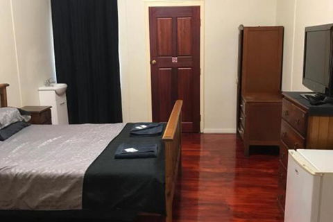 The Prince Of Wales - Accommodation Batemans Bay 2