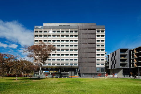 Mantra MacArthur Hotel - Accommodation Batemans Bay 1