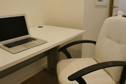 Maison Executive - Accommodation Batemans Bay 5