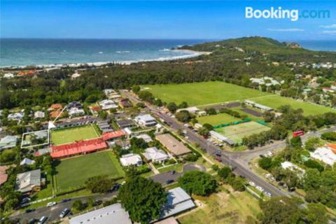Marvell House - Accommodation Batemans Bay 0