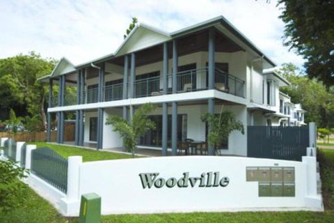 Woodville Beach Townhouse 5 - Accommodation Batemans Bay 0